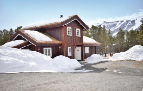 Three-Bedroom Holiday Home in Hovet Hovet